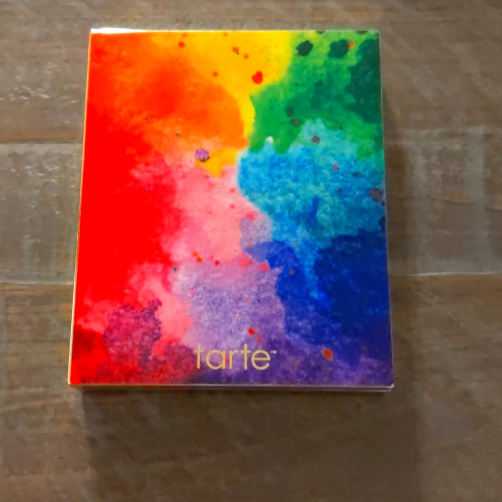 Tarte Let it Rain-bow pallette